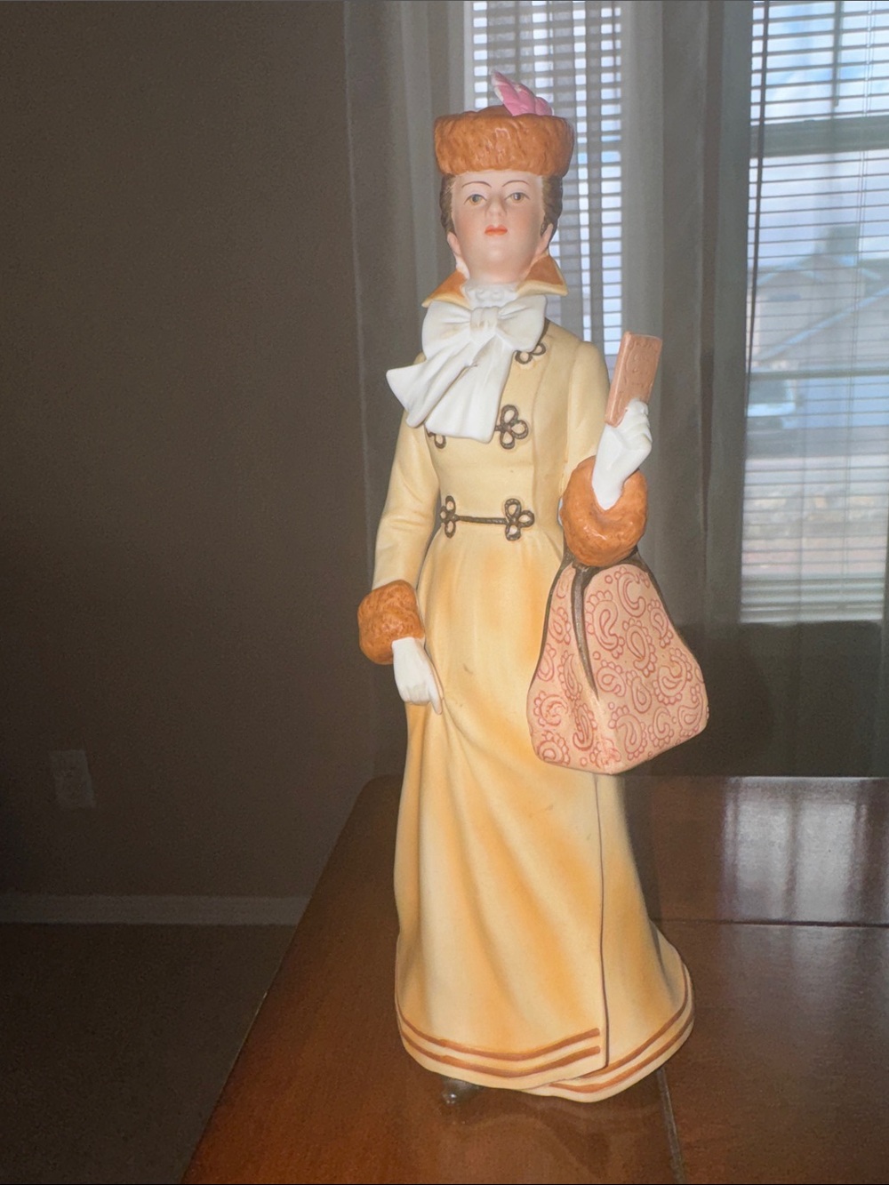 Vintage Porcelain Lady Figurine in Pale Yellow with Pink Accents